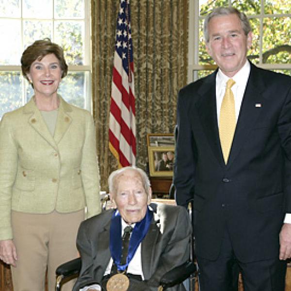 President Bush and Laura Bush with Viktor Schreckengost in the Oval Office